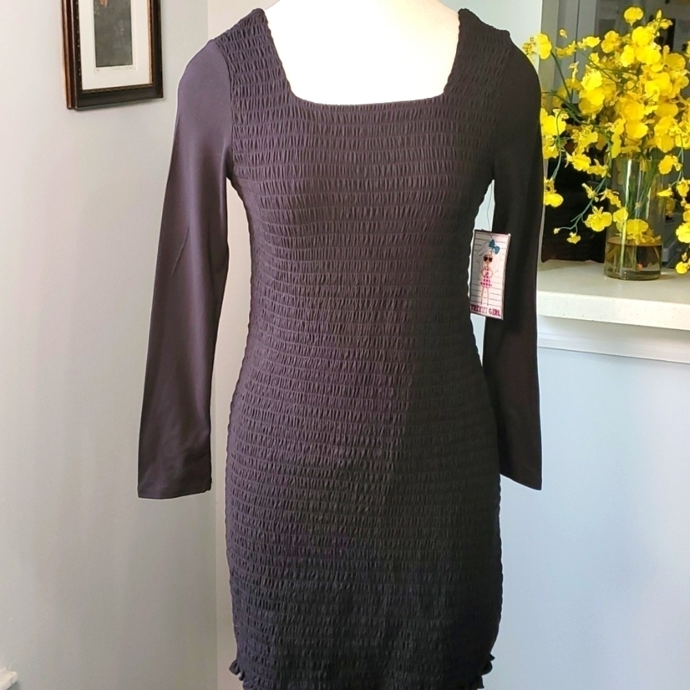 TRIXXI GIRL, SMOCKED TEXTURED DRESS. NWT, ‎ black, stretch. Size XL